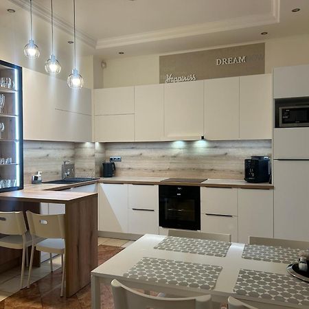 Leo Apartment Obchodna - Family Bratislava Exteriér fotografie