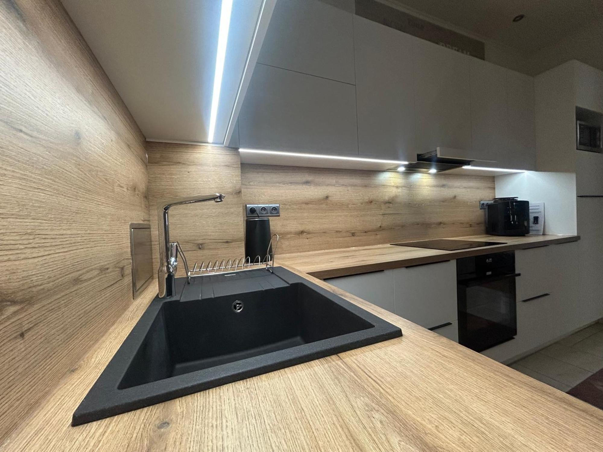 Leo Apartment Obchodna - Family Bratislava Exteriér fotografie